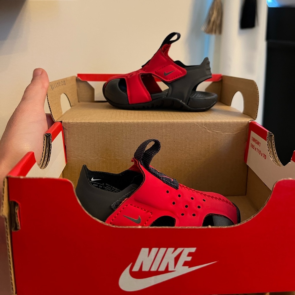 Nike Sunray Sandals